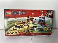 LEGO Harry Potter Quidditch Match set 4737 Read description