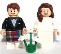 LEGO Bride Groom Minifigure Red Kilt Scottish Highland Flesh Skin Wedding