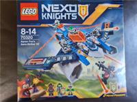 LEGO 70320 Nexo Knights Aaron Fox's Aero-Striker V2 - New & Boxed