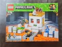 LEGO Minecraft - The Skull Arena 21145........New & Boxed