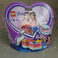 Lego Friends Emma,s Heart Box 41385 New Sealed Age 6+. Boxed Damaged