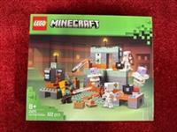 LEGO Minecraft: The Trial Chamber (21271)8+ New&sealed