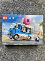 LEGO City Doughnut Truck Age 5+ 196pcs Set 60452 Building Toy Brand New Sealed