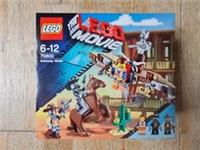 Lego The Lego Movie Getaway Glider 70800......Brand New & Boxed