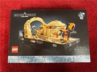 LEGO Star Wars: Mos Espa Podrace Diorama (75380) 18+ New&sealed 718pcs