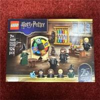 LEGO Harry Potter : Hogwarts Castle Sorting Hat Ceremony (76460) 7+ New&sealed