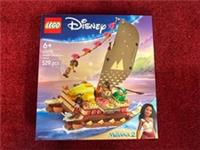 LEGO Disney : Moana's Adventure Canoe (43270)6+ New&sealed Crease&scratch