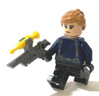 Lego Female Guard + Weapon From 76951 - Medium Nougat Hair - JW086 - Brand New