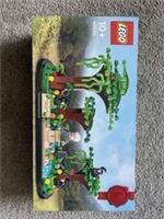 LEGO Promotional: Jane Goodall Tribute (40530)