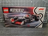 LEGO Speed Champions 77250 MoneyGram Haas F1 Team VF-24 Race Car Age 10+ 242pcs