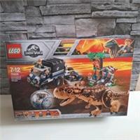 LEGO Jurassic World Carnotaurus Gyrosphere Escape 75929 - NEW / SEALED