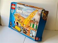 LEGO City Construction set 7632 | Crawler Crane | New but damaged & opened box