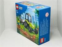LEGO CITY Farm set 60390 | Park Tractor | Brand New & Sealed