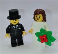LEGO Bride & Groom Minifigure (Black Suit & Black Tie) Set with Flowers NEW