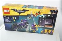 LEGO The LEGO Batman Movie Catwoman Catcycle Chase 70902 Box crease New Robin