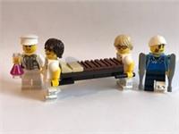 genuine LEGO parts only - HOSPITAL EMERGENCY UNIT - 4 MINIFIGURES - u1