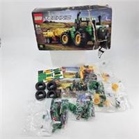 Lego 42136 Technic John Deere 9620R 4WD Tractor New Damaged Box.