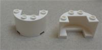 LEGO Parts 24593 6249552 Wall 1/2 Circle 2x4x2 W/ Cutout White x2