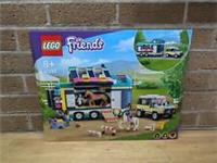 LEGO FRIENDS: Horse Show Trailer (41722) - RETIRED SET