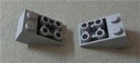 LEGO 4211570 - 3747 Inverted Slopes 2x3 Medium Stone Grey x2