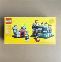 LEGO 40775 Mini Knight's Castle - Brand New & Sealed