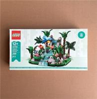 LEGO 40782 Tropical Rainforest Diorama - Brand New & Sealed!