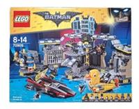 Lego The LEGO Batman Movie: Batcave Break-in. Brand New Sealed Retired Set 70909