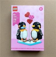 LEGO 40886 Penguins In Love - Brand New & Sealed!