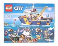 Lego City: Deep Sea Exploration Vessel. Brand New Sealed Retired Set 60095