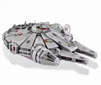 Star Wars: Millennium Falcon (75105) 1381PCS Building Blocks w/ 7 Figures