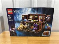 LEGO Wednesday - 76785 - Thing's Apartment - Brand New & Sealed