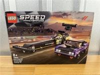 LEGO 76904 - Mopar Dodge//SRT Top Fuel Dragster and 1970 Dodge Challenger T/A
