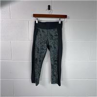 Under Armour Trousers / Size S / Womens / Black / Polyester - S Regular