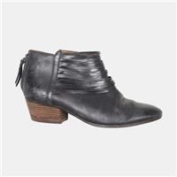 Clarks Boot / UK 5 / Womens / Black