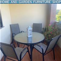 106cm Round Garden Dining Table with Parasol Hole and Tempered Glass Top Outdoor