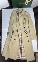 BURBERRY The Sandringham Extra Long Trench Honey Color UK 02 RRP £1850 NEW TAGS - UK 02 Regular