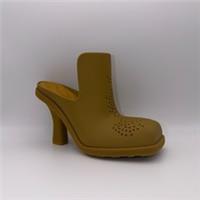 Burberry Highland Rubber Mules x Manilla