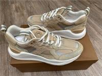 BURBERRY SEAN PANELLED BEIGE SNEAKERS -IT 40 RRP £650