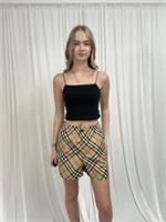 Burberry UK 6 Nova Check Beige Sand Sweatshorts Elastic Waist, Pockets - 6 Regular