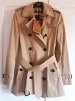 BNWT Burberry Womens Kensington Honey Beige Short Trench Coat UK 6 US 4 rrp£1890 - 6 Regular