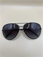 Burberry B3062 1007/8G Black Pilot Sunglasses Grey Gradient Lens 62-14-140