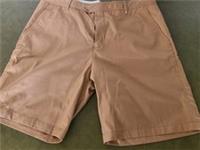 BNWOT Mens Burberry Beige Chino Shorts size 52 100% Cotton - 52 Regular