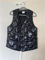 BNWOT Authentic Burberry Cropped Puffer Waistcoat Size S - S Regular