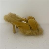 Burberry Fox Rose Sandals UK Size 5.5 EU Size 38.5 Sulphur