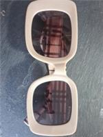 Burberry Sunglasses beautiful unisex Sunglass