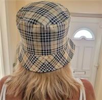 FESTIVAL NEW REVERSABLE WATERPROOF BUCKET HAT ONE SIZE M/L BIEGE/BURBERRY PRINT