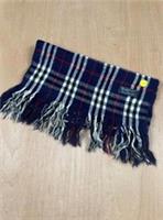 🧣 Vintage Burberrys Navy Check Lambswool Scarf