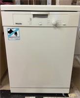 Miele G1022SC freestanding dishwasher. Clearance stock. 30 day warranty.