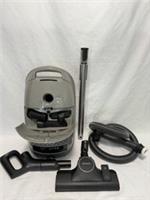 Miele Guard M1 Powerline Cylinder Vacuum With Box, Excellent, SVTF0, CASA GREY