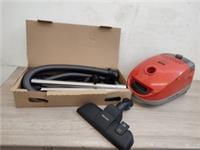 Miele Guard S1 Junior 890w Cylinder Vacuum 4 Power Settings - Red [IS4211266078]